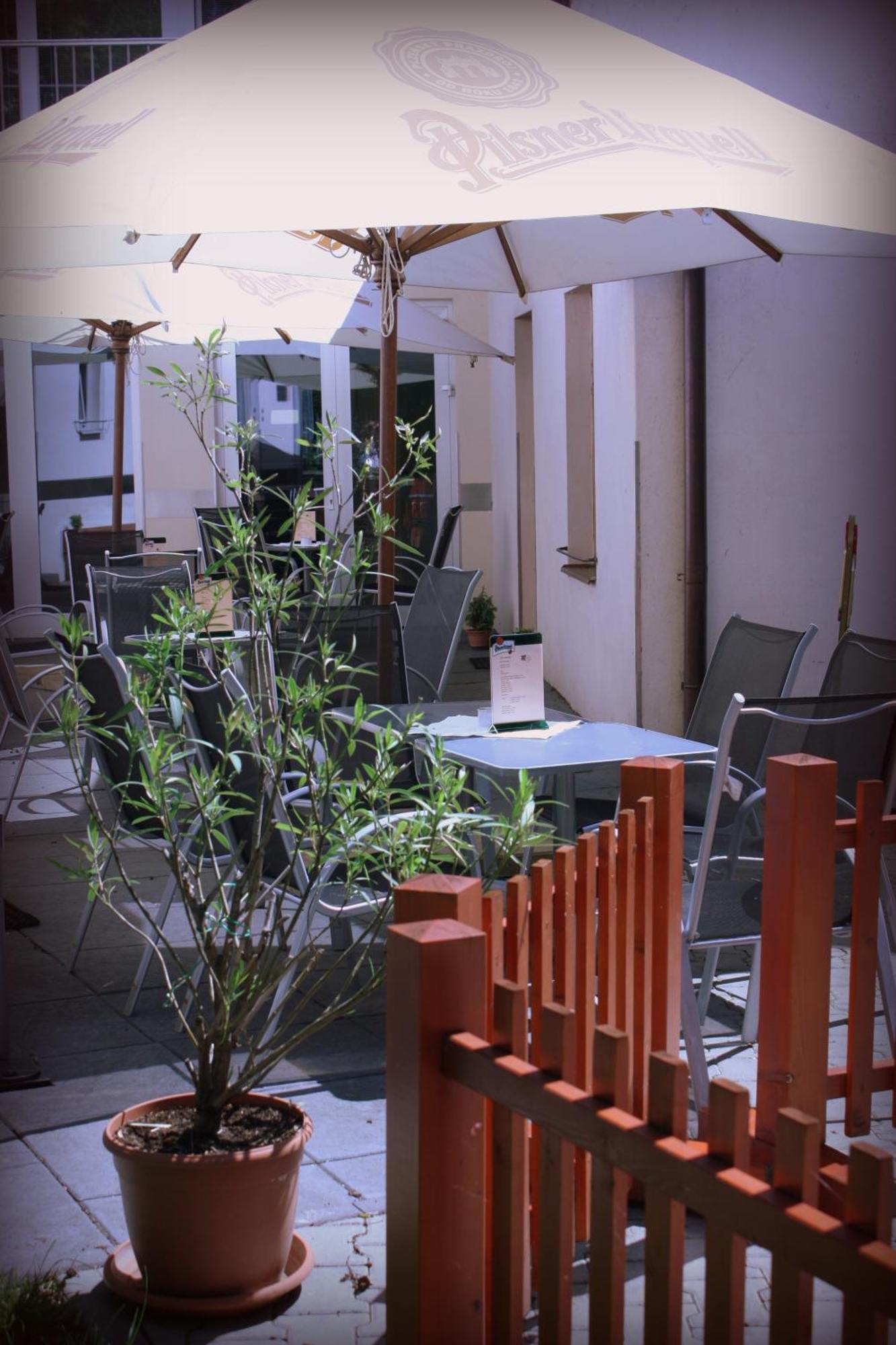 Penzion a CaféRestaurant U lávky Chrudim Exterior foto